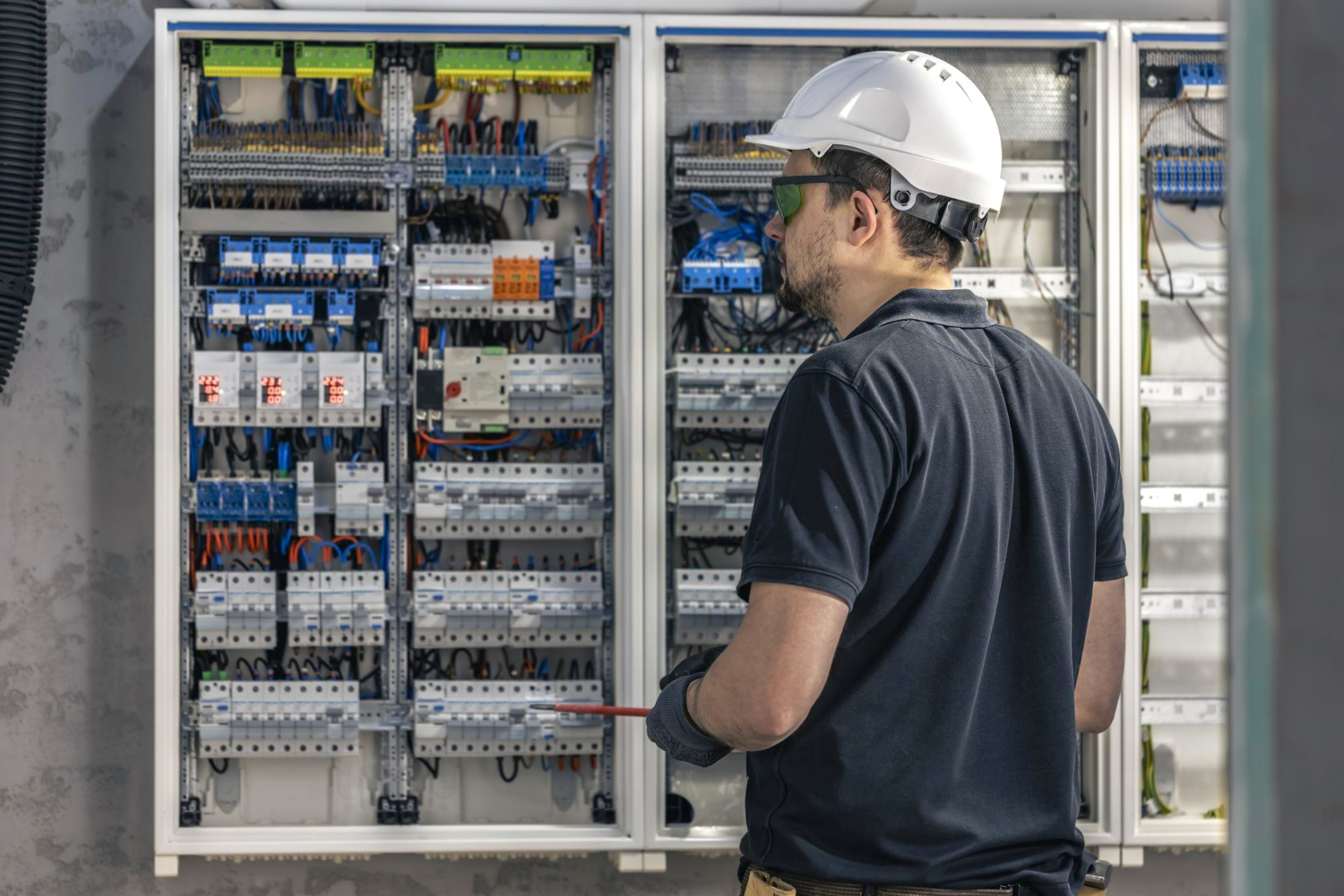 e.w.e-tec Team - Ihr Elektriker in Jüchen
